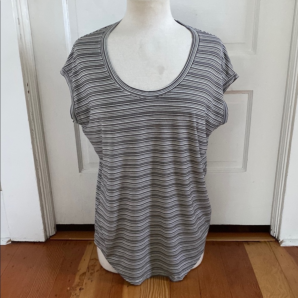 Athleta Cloudlight‎ Stratus Striped Tee Black and White Women's Top Small Tall